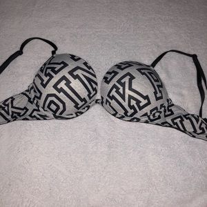 Victorias Secret Pink Push up Bra